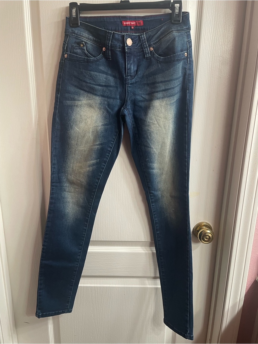 YMI Women’s Blue Contouring Skinny Jeans Dark Wash Normcore Minimalist
